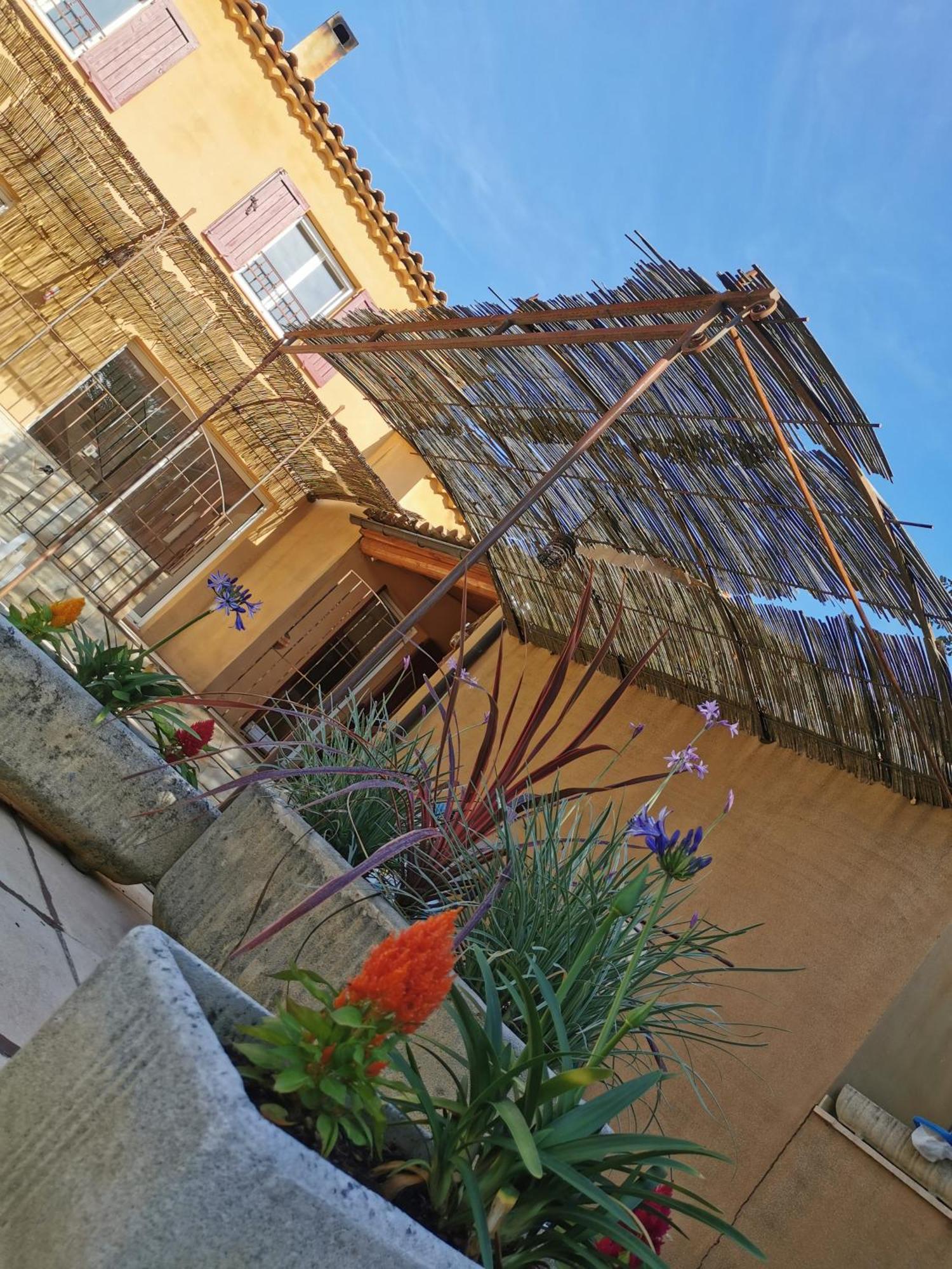 瓦朗索尔Studio 25M2 Avec Piscine Et Spa, Proche Iter Et Cadarache公寓 外观 照片